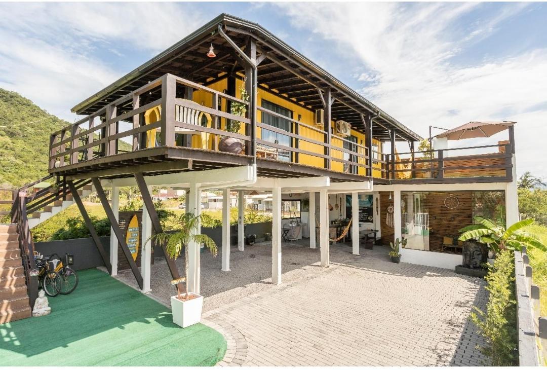 Pousada Container Amarelo Palhoca Exterior photo
